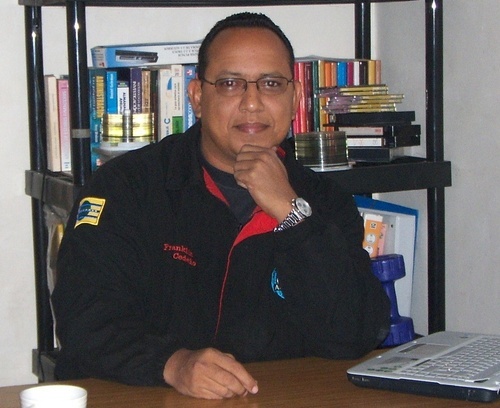 Nacido: Guiria Edo Sucre Venezuela TSU En Informática Lic. en Administración Mención Informática. Prof. UBV