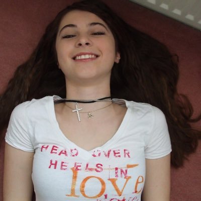 Christinaaband's profile picture. 