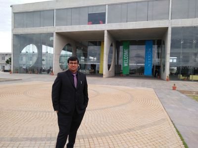 17dhairya's profile picture. Research Analyst Trainee.....