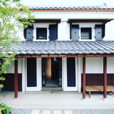 埼玉県草加市にある150年前の蔵をリノベーションした蔵カフェ中屋です。
お店のことやその他日々のことをまったりとつぶやいています。
お問い合わせ・ご予約等はホームページからやお電話でお気軽にどうぞ!
◎現在、ランチ・カフェタイムは通常営業、夜営業は休止中となりますm(_ _)m◎