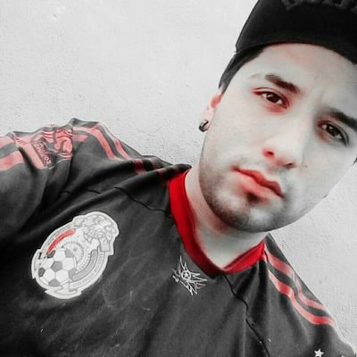 mane_garay's profile picture. Emely