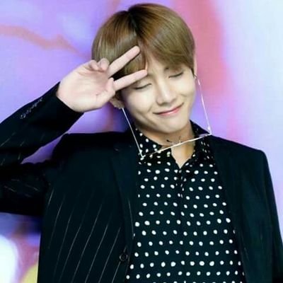 go follow my acount👉me follback
I'am A.R.M.Y Indonesian,bangtan is mydol☺