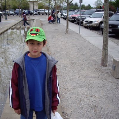 snoobird_bot's profile picture. 