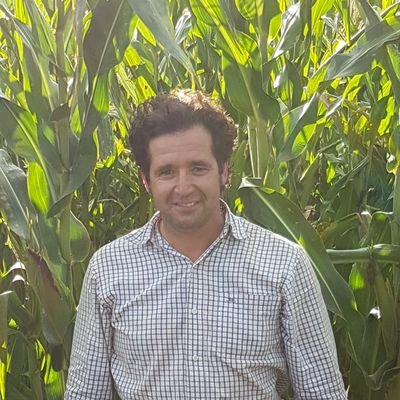 Tengo una linda familia con Rosario y 5 hijos. Ing en Prod Agropecuaria. Consultor en Argentina. Desarrollando proyectos agropecuarios en Uganda y Colombia.