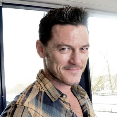 dedicated to luke evans 💛