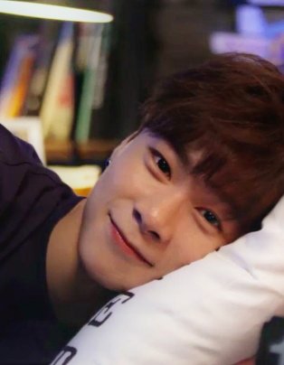 ASTROBERRYYUM's profile picture. 아스토로❤ 올수니❤ 2016년 11월 12일 ~ing ❤공식 1기❤00년생❤팔로우 환영❤ 디엠도 환영❤