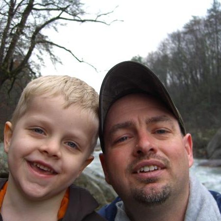 edwardthomas414's profile picture. I am Edward Thomas.....I'm a very simple Man...I have a son Name Matthew, but at the same time deep and complicated with my thoughts, easy going with people!!!!