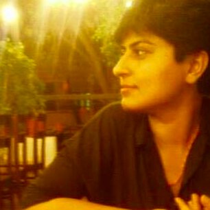 Marketing @ https://t.co/DLGDRpXse7 
Previously @VWO @BelongCo Journalist in a different lifetime. Believes in stories & storytellers   #SaaS