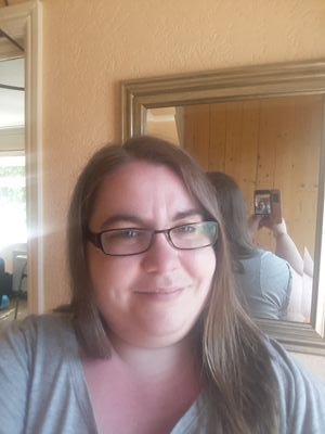 I'm my own boss and I love to help others. I want to help others achieve financial freedom. I love making friends and finding inspiration