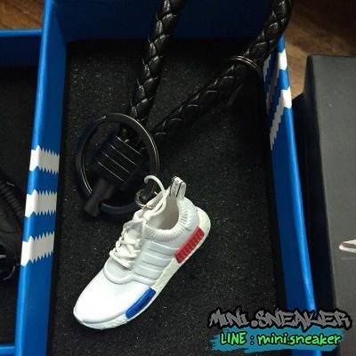 IG : mini.sneakers
LINE : mini.sneaker
พวงกุญแจ sneaker 49 bath!!
ซื้อจำนวนมากมีราคาส่งครับผม
