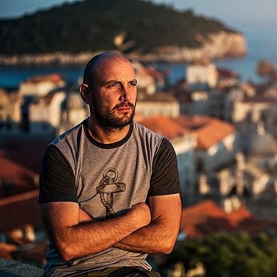 The Dubrovnik guide Ivan Vukovic.
Discovery Channel host, featured in BBC, CNN 🌐 Traveler, 128 countries 🌏Photographer & Fixer 📸 Black belt in Judo.