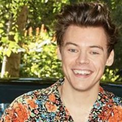 HELLO CUPCAKE, TE DEI FOLLOW GRATIS, SIGA @help1dpromise, se puder ative as notificações.