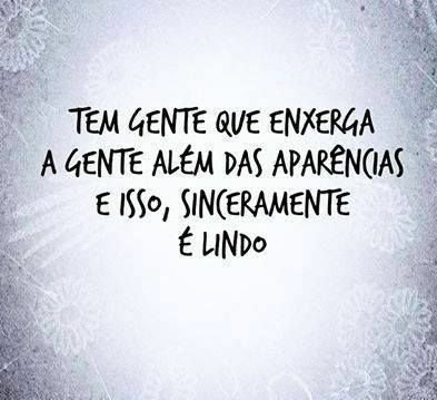 É preciso ser um realista para descobrir a realidade. É preciso ser um romântico para criá-la. - Fernando Pessoa