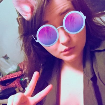 emilyphipps20's profile picture. emily elizabeth • 19 • part time bitch • full time trash