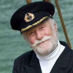 guerintoto1's profile picture. Vient un moment où les têtes se redressent et redécouvrent pour leur propre compte l’immémoriale idée de l’insoumission et de l’affranchissement. (F.Lordon)