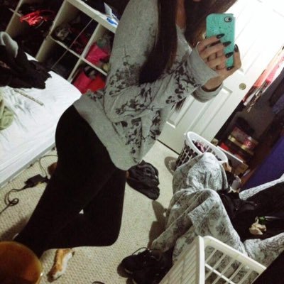 #bi guys and girls dm me #slut #cumtribute #dm