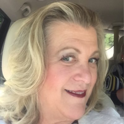 PoohMarx's profile picture. 