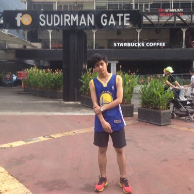 calivfarido8's profile picture. 