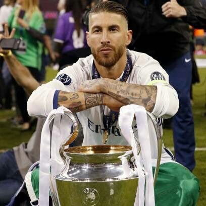 EngMr77's profile picture. ‏ان الاشخاص الهادئين يمتلكون اكثر العقول صخبا