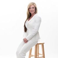 Michelle Wilken Realtor(@chelle_wilken) 's Twitter Profile Photo