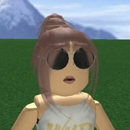Boombayah_B's profile picture. Part of BlackPink 























First girl/k-pop group on roblox.





















Laurie is bae