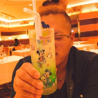 ネットビジネス、主にバイナリーオプション、人生は1回きり!やり残すことのない生活のために資金と時間を有効に増やし扱っていきましょう!グループ招待、無料エントリー配信、ツール販売などやってます!詳しく聞きたい方は連絡ください!