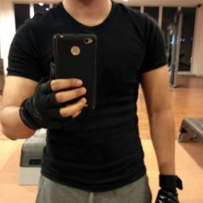 rifqyhamdan's profile picture. 