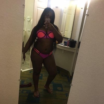 TeOnTop_'s profile picture. Attitude like Kanye.