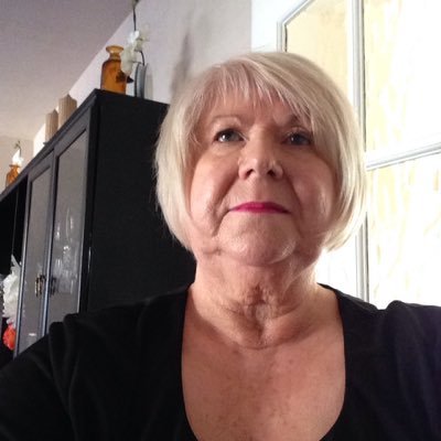 JenniferBroadb2's profile picture. Down to earth approach, kind hearted however no fool. Love my family and very proud of them all. WASPI supporter- #notgoingaway.