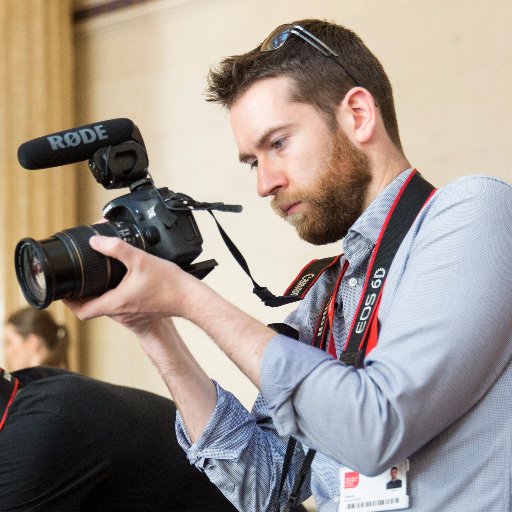 Founder of Carnival Content - content for HE marketing. Filmmaker, podcast producer and content marketing strategist.