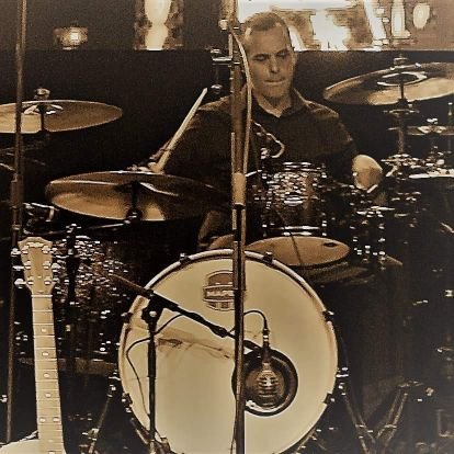Drummer and Drum teacher.
Associate RSL Award & Trinity College •
Live/Studio sessions.