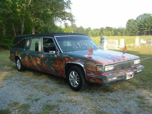 6ftunderdotcom's profile picture. Everything from goth accessories to funeral items to hearse apparel to custom props can be found at http://t.co/sDODVMwGoE    ..it's worth a look!