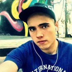 rodrigo_raya's profile picture. Me gustan los Festivales,conciertos y veladas en compañía de amigos y extraños.😎