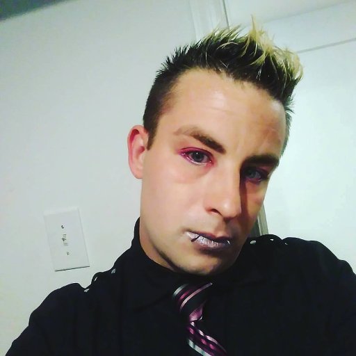 TrimbleCaster's profile picture. Ex-vegan guy with a love for metal, food, and makeup.