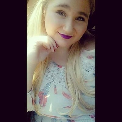 I am 21, my sign is Leo 🦁🦁 taken since 12/14/15 ❤❤ Music 🎙🎶 Movies 🎬
