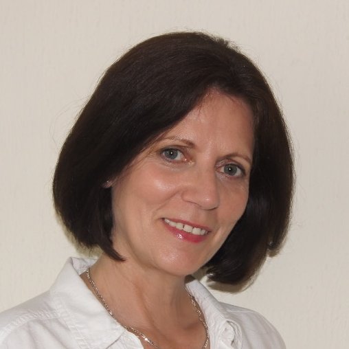 Coach, speaker and trainer in public speaking, presentations, confidence building and personal development.