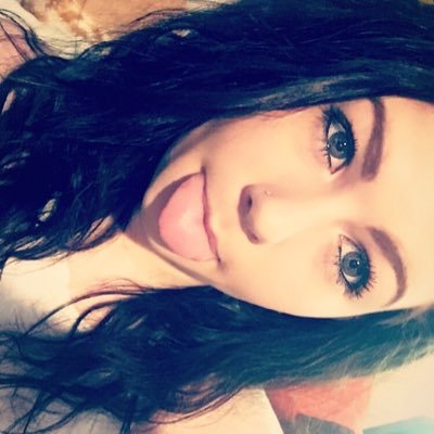 NikkiT__5's profile picture. 