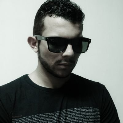 rogelbeta's profile picture. Preciso de seguidores, segue que eu sigo de volta #OperaçãoTimBeta/https://t.co/bx5JuTmliC https://t.co/EcaGcNXgJU