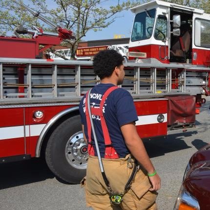 Kik me - Fire23761
FireFighter / EMT
@YO_ItsChuckii. 2nd account
