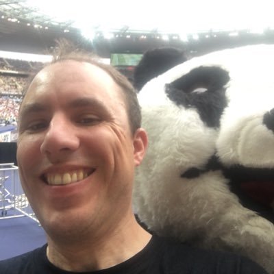 PhiLhuissier's profile picture. Travaille et vit à Angers.