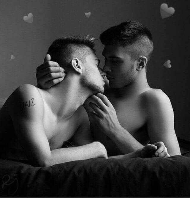 SRIAN777's profile picture. Str8 homo 
#UncutVersBtm #FineAF
No fems or short boys ✌