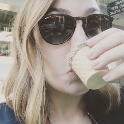 jenny_rauch's profile picture. Chicago to LA comedy writer. “It’s like I can hear them all saying it!” my mom, about a New Girl spec I wrote in 2015 @jennyrauch on the blue thing