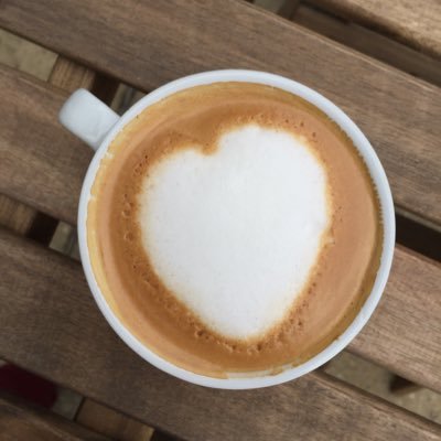Coffee shop serving the best artisan coffee and pizza.