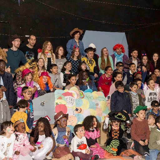 Desde 1984 trabajando en el Distrito II de Alcalá de Henares, con niños, jóvenes y sus familias. Ahora especialmente tb. con los nuevos vecinos.