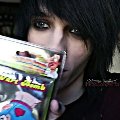 InkedSongWritcr's profile picture. ᴊᴜsᴛ ᴛʜᴀᴛ ᴏɴᴇ ᴀᴡᴋᴡᴀʀᴅ ᴀss ᴇᴍᴏ ᴋɪᴅ
                   ᴛʜᴀᴛ ᴍᴀᴋᴇs ʏᴏᴜᴛᴜʙᴇ ᴠɪᴅᴇᴏs ᴀɴᴅ ᴍᴀᴋᴇs ᴍᴜsɪᴄ.
[MultiVerse · RP/FL] · [ Not @JohnnieGuilbert ]