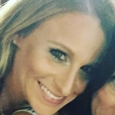 nicolebreen921's profile picture. 