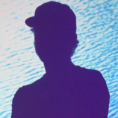 Graphic Designer | @ViibeVisuals | Former @FearSupremacy @CursedAscension