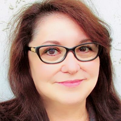 Fearless data explorer🔎
~Data statistics storyteller 📖
~Always learning 🕰
~Infinitely curious🕵
#ComputerScience #DataScience #ProjMgr #Writer