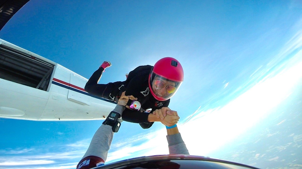 LDRaynor's profile picture. Dreamer with a crazy mind. Infatuated with the sky. Lover of coffee and adventures.