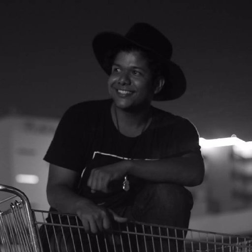 youssetfstick's profile picture. Muchos videoblogs videojuegos y preguntas